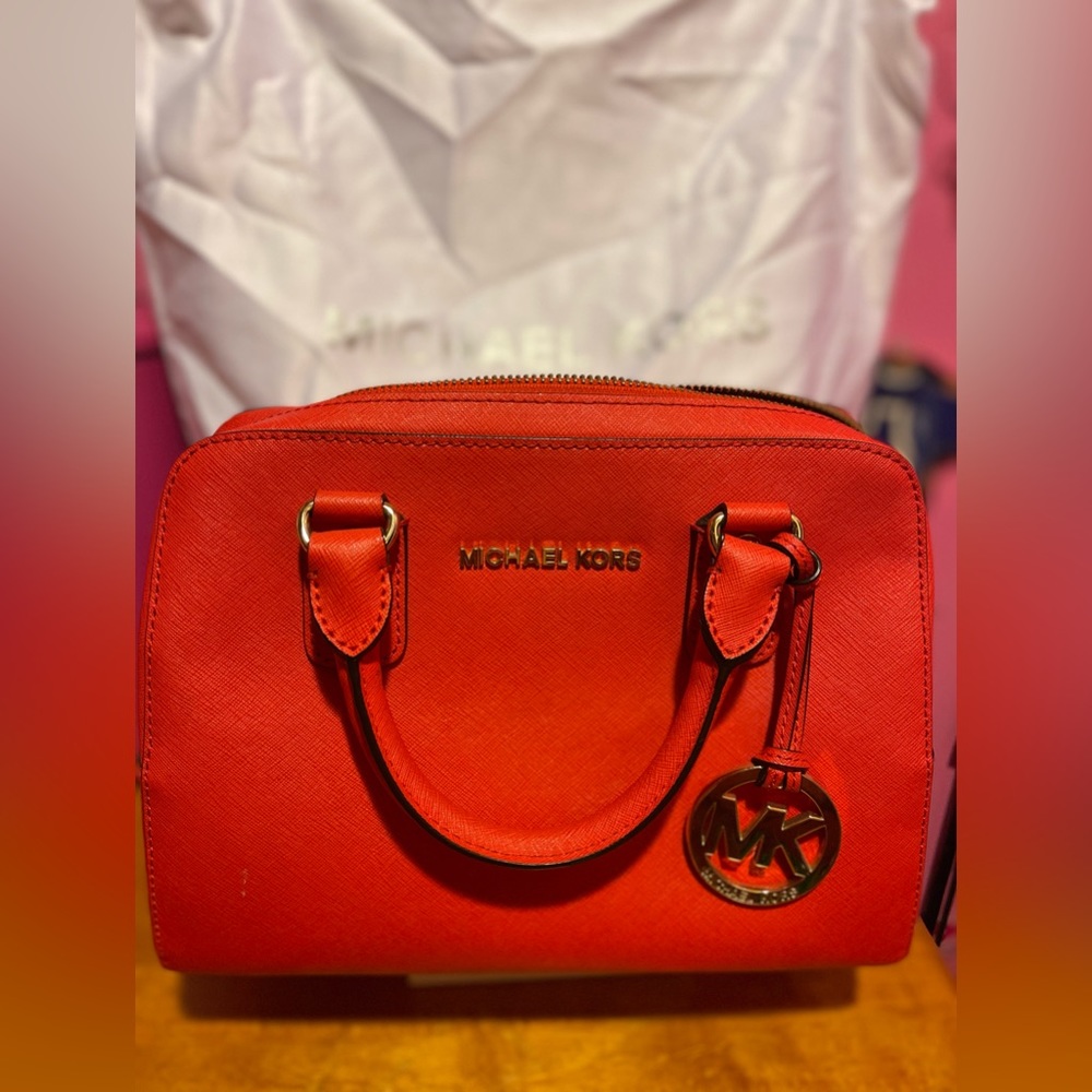 Michael Kors. Bright Red w/stacth purse